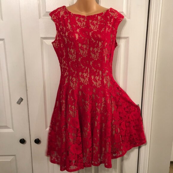 Julian Taylor Red Lace Dress - Picture 4 of 8